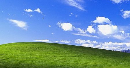 windows xp默认桌面是一张未经过处理的实景照